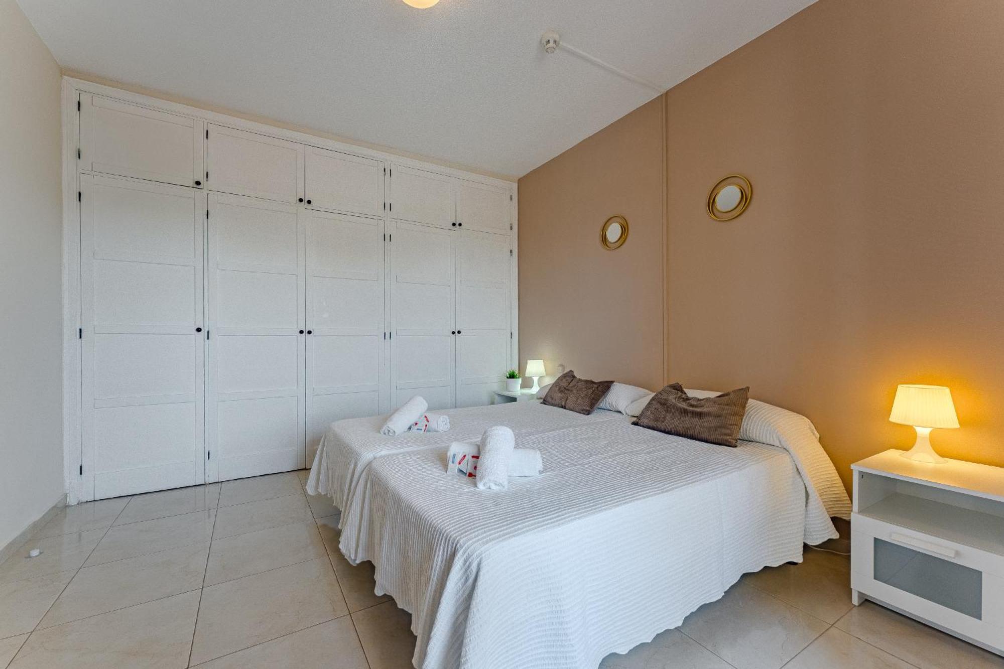 Apartamentos Orlando En Costa Adeje Екстериор снимка